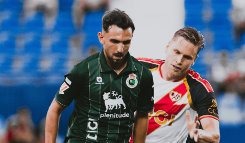 Racing Santander vira sobre o Alavés e vence pela segunda vez na La Liga