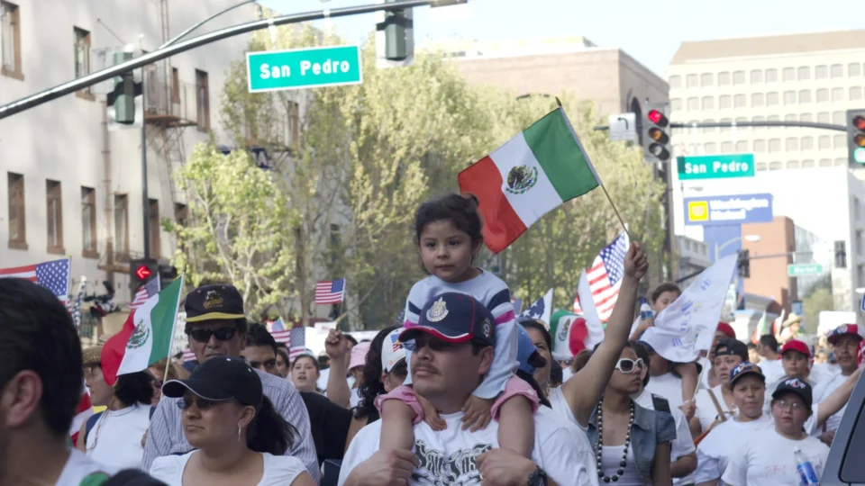 EUA enviaram cerca de 20 mil estrangeiros deportados ao México desde 2025, aponta investigação