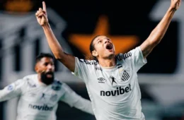 Santos vence Atlético-MG por 2 a 0 e abre vantagem nas quartas da Sul-Americana