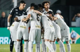 Santos suspende contrato com casa de apostas e busca novos patrocinadores pontuais
