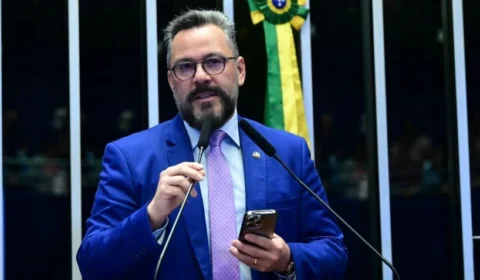 “Já está assinado”: senador Alan Rick adere a pedido de impeachment de Moraes ao lado de outros 26 colegas