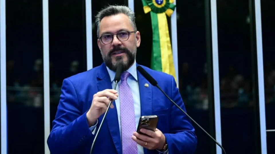 “Já está assinado”: senador Alan Rick adere a pedido de impeachment de Moraes ao lado de outros 26 colegas