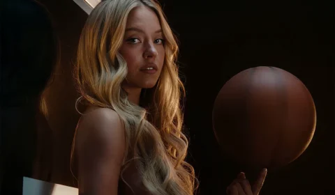 Sydney Sweeney se abala após críticas por comercial de bet e questiona por que é “sempre um alvo”