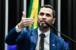 Veja a agenda dos candidatos ao governo de Minas nesta terça-feira (15)