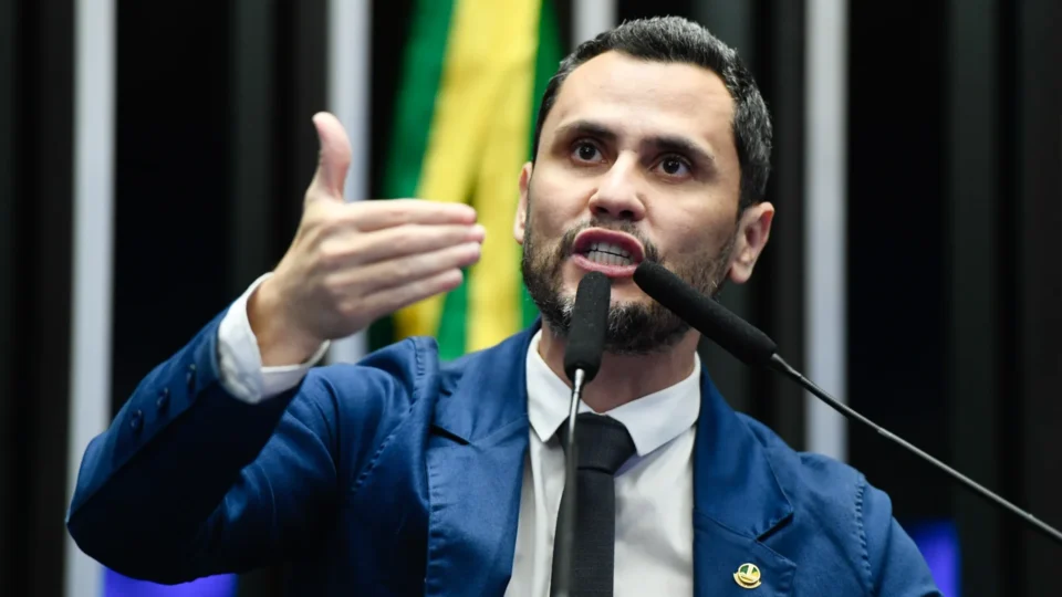 Veja a agenda dos candidatos ao governo de Minas nesta terça-feira (15)
