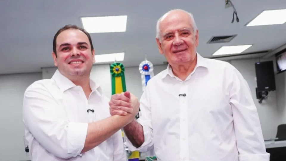 MPE pede cassação de Roberto Cidade e Serafim Corrêa por suposto uso eleitoral de benefícios públicos