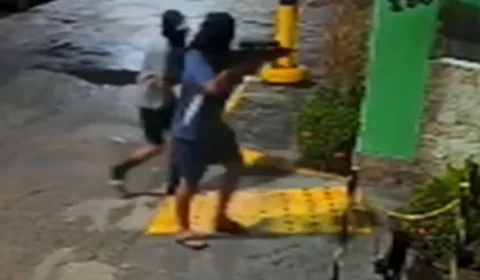 Criminosos invadem condomínio e tentam obrigar moradores a usar internet clandestina no Rio