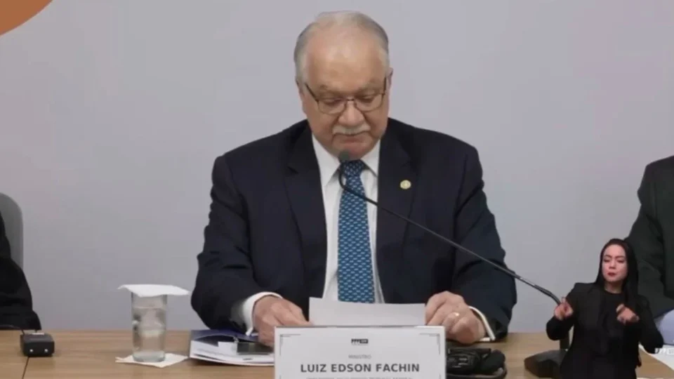 Fachin reage a caso Moraes e promete medidas após novas revelações
