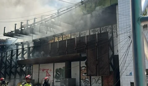 Incêndio atinge antigo prédio do Banco da Amazônia e destrói marco da arquitetura moderna em Manaus