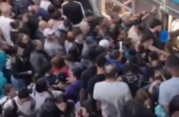 Passageiros enfrentam trens lotados e aperto na Linha 9 durante horário de pico em SP