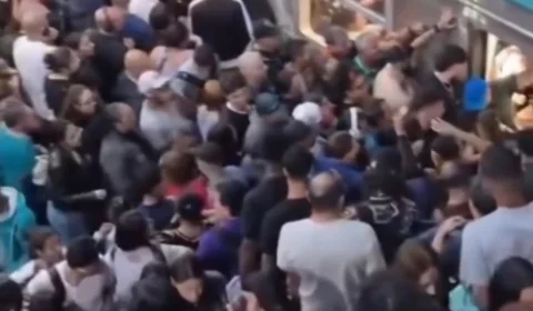 Passageiros enfrentam trens lotados e aperto na Linha 9 durante horário de pico em SP