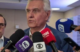 Ronaldo Caiado critica Lula e Flávio e diz que Brasil não pode ter “corrupto de estimação”