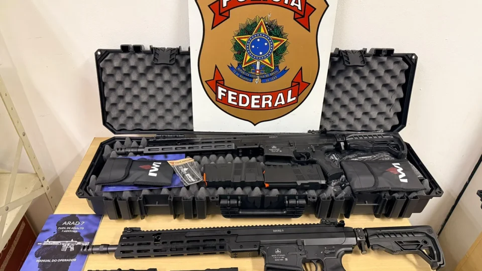 PF apreende mais dois fuzis durante nova fase da Operação Polaridade na Baixada