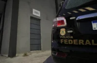 PF deflagra operação contra suspeita de desvios e afasta prefeito de Coari no Amazonas