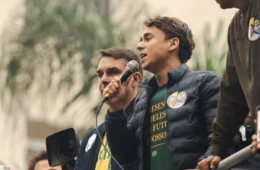 Flávio Bolsonaro participa de atos de campanha em Teófilo Otoni e Governador Valadares