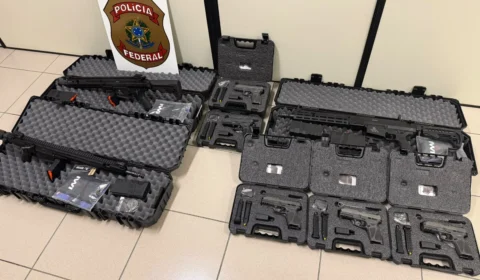 PF apreende fuzis e pistolas em nova fase da Operação Polaridade no RJ