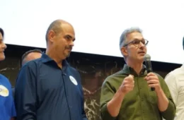 Zema impede apoio de Mateus Simões a Flávio Bolsonaro no 1º turno e decisão gera desconforto na campanha