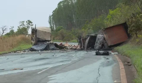Acidente entre caminhões deixa dois mortos e interdita trecho da BR-060 no DF