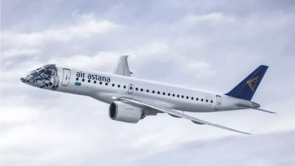 Como é o E2, avião da Embraer que conquistou companhias aéreas pelo mundo