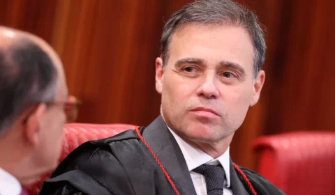 Deputados do PT, PCdoB, PSOL e Rede pedem afastamento de Mendonça da relatoria do caso Banco Master