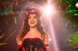 Anitta é coroada rainha de bateria da Grande Rio e celebra: ‘É uma realização, um sonho’