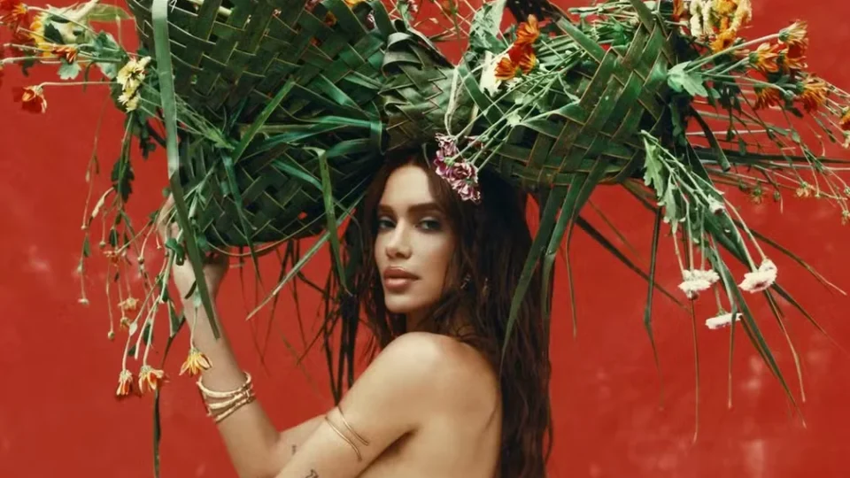 Grammy Latino 2026 anuncia indicados Anitta concorre a Álbum do Ano