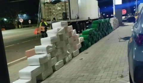 PF apreende 7 toneladas de maconha escondidas em carga de linguiça no interior de SP