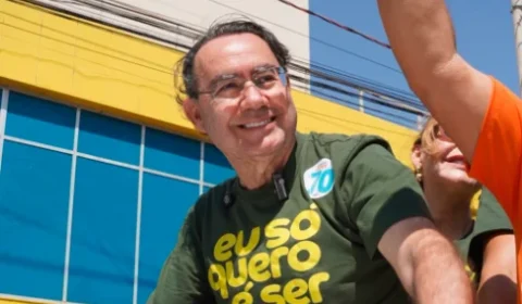 Augusto Cury faz ato em Copacabana e defende pacificação durante 7 de Setembro