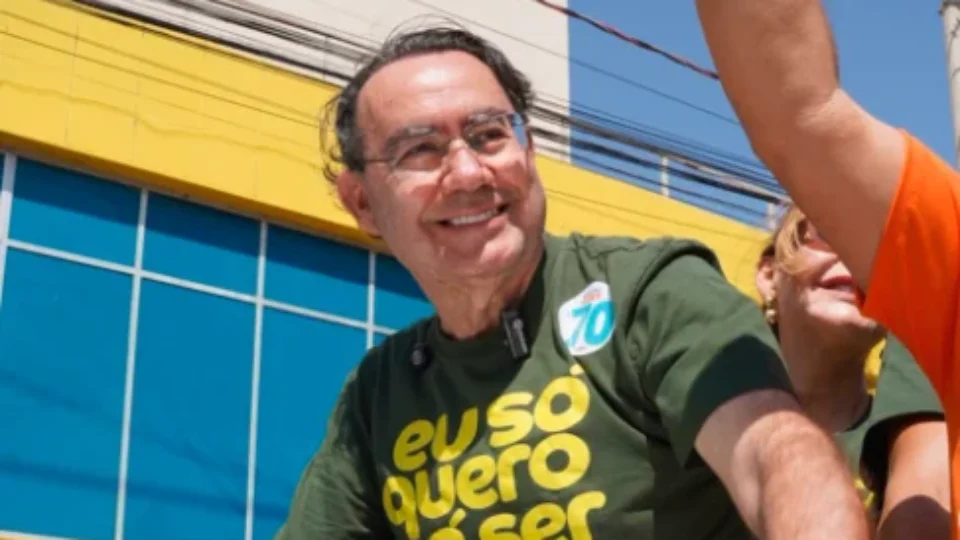 Augusto Cury faz ato em Copacabana e defende pacificação durante 7 de Setembro