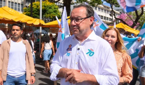 Augusto Cury faz campanha em BH e diz que bets devem ser eliminadas ou taxadas em até 60%