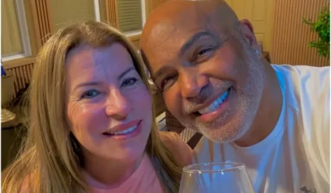Esposa de Rick deixa os EUA e retorna ao Brasil após marido desaparecer junto com helicóptero