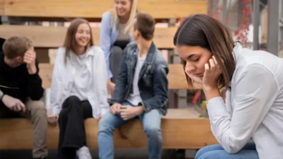 Timidez ou ansiedade social? Veja os sinais que ajudam a diferenciar