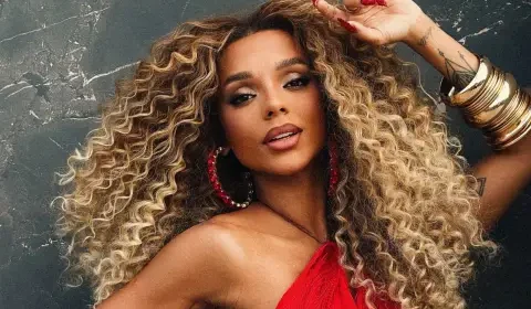 Brunna Gonçalves nega saída da Grande Rio após coroação de Anitta: ‘Não tem rivalidade’