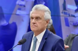 Caiado pede afastamento imediato de Moraes após revelação de conversas com Vorcaro
