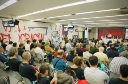 Bancários assinam nova CCT nesta quarta; empregados da Caixa entram em greve na quinta