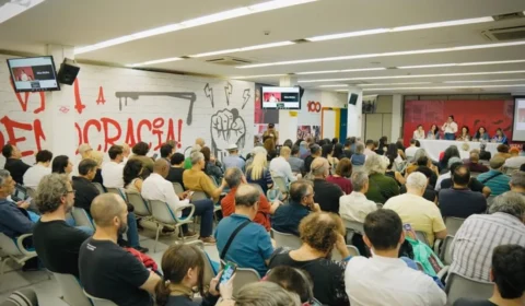 Bancários assinam nova CCT nesta quarta; empregados da Caixa entram em greve na quinta