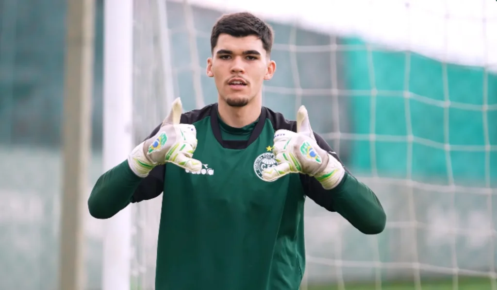 Pedro Morisco encerra jejum do Coritiba na Seleção