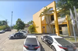 Bebê de 5 meses tem fratura após ser arremessada pelo pai em calçada no RJ