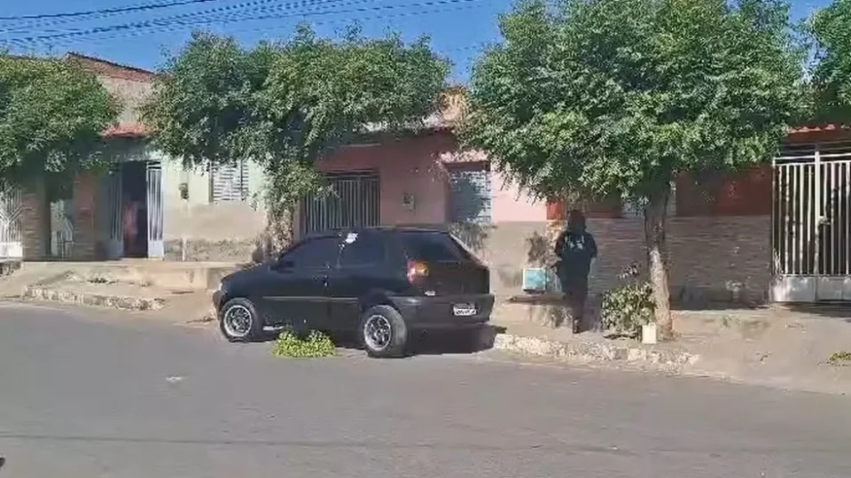 Carro suspeito de transportar corpo de adolescente é identificado na Paraíba
