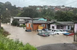 Tempestade deixa mortos e desaparecidos no RS; buscas continuam após temporal