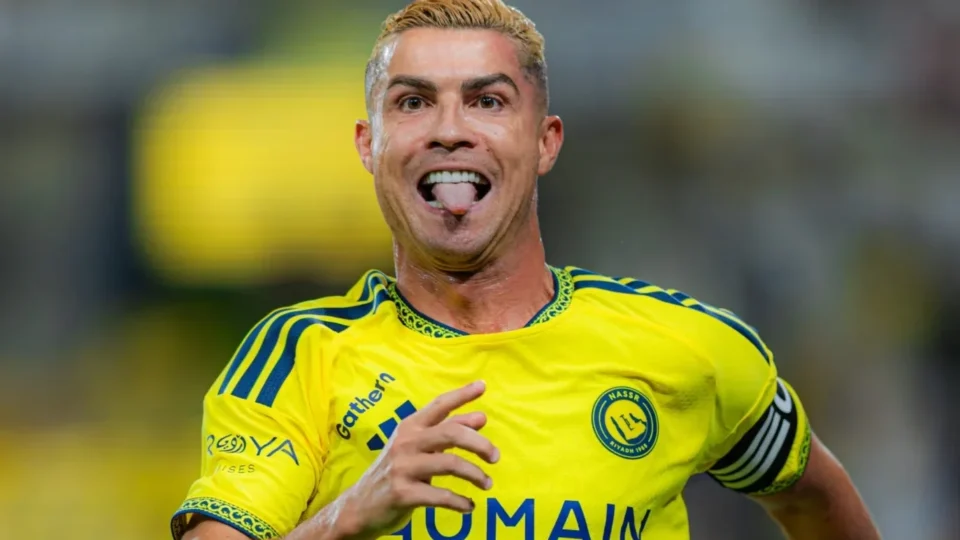 Cristiano Ronaldo marca o 979º gol e fica a 21 do milésimo