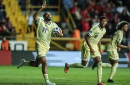Curaçao consegue virada histórica e vence Costa Rica após sair perdendo por 3 a 0