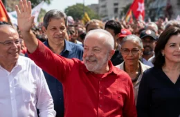 Lula leva campanha à Zona Leste de SP e aliados miram bets, Banco Master e disputa pelo Senado