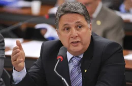 Garotinho vira desafio para estratégia de Paes na disputa pelo governo do Rio