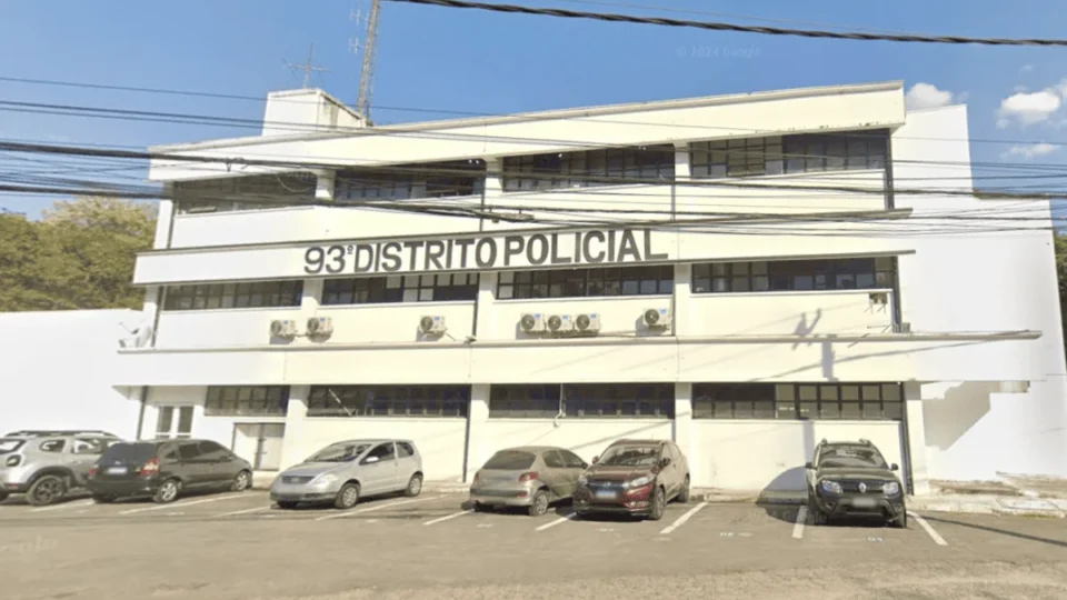 Menino de 8 anos liga para o 190 e salva mãe e três irmãos durante ataque do pai em SP