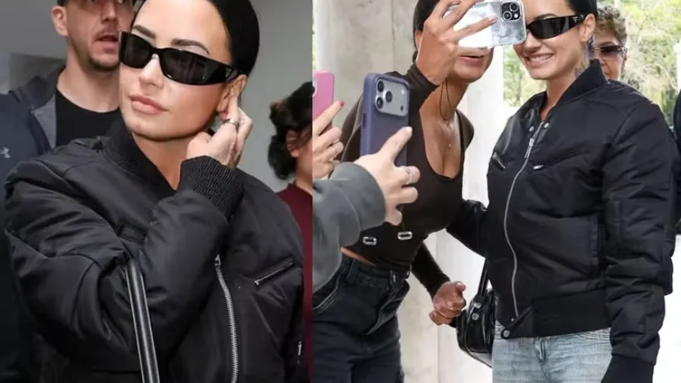Demi Lovato surpreende ao viajar de classe econômica do Rio para São Paulo