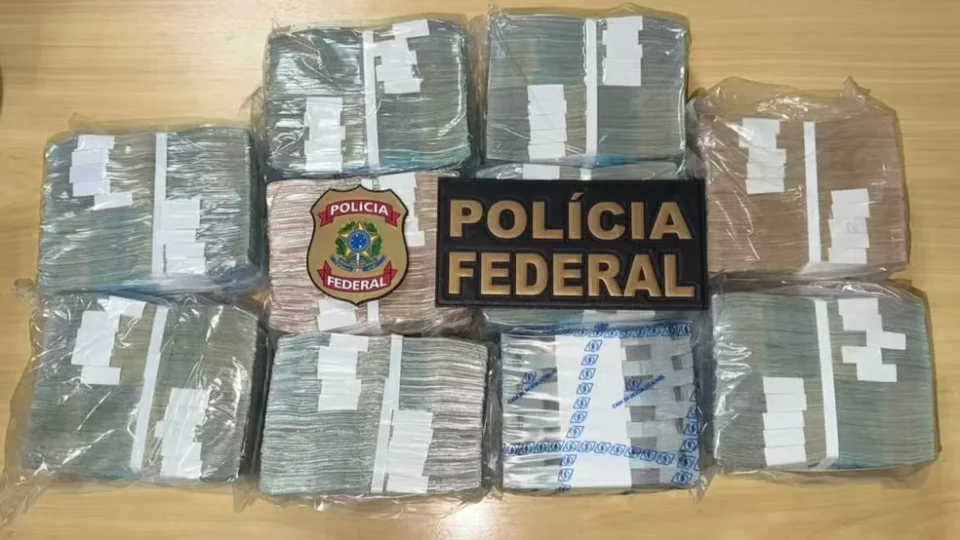 Valor apreendido pela PF saiu de empresa com contratos de R$ 285 milhões com a Prefeitura