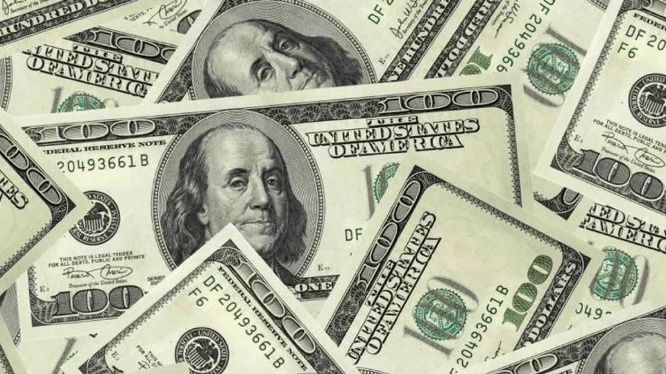 Dólar sobe a R$ 5,14 e Ibovespa cai 0,41% após semana de decisões sobre juros