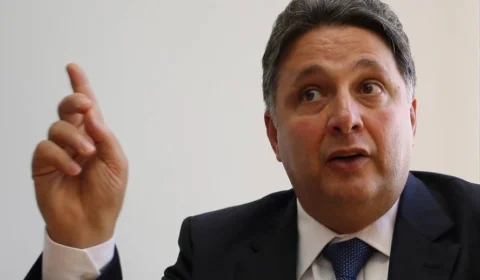 TRE-RJ barra candidatura de Anthony Garotinho ao governo do Rio por suspensão dos direitos políticos