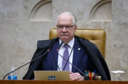 Fachin busca consenso no STF em meio à crise envolvendo Moraes e Mendonça